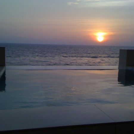 ซีเจ วิลลา Hotel โคลอมโบ ภายนอก รูปภาพ