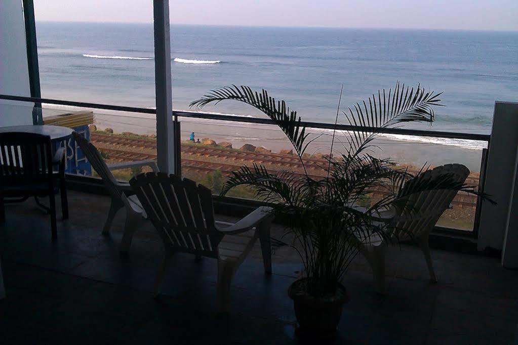 ซีเจ วิลลา Hotel โคลอมโบ ภายนอก รูปภาพ